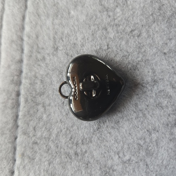 Coach Metal Black Heart Bag Charm Or Pendant - Picture 6 of 7